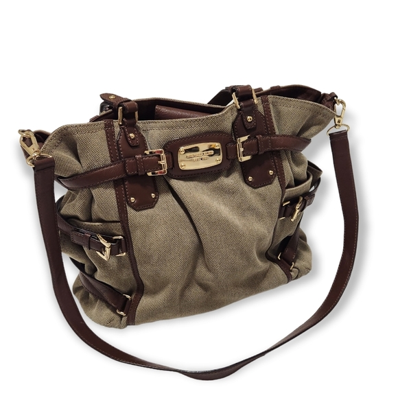 Michael Kors Tan & Brown Gansevoort Shoulder Bag - Picture 4 of 10